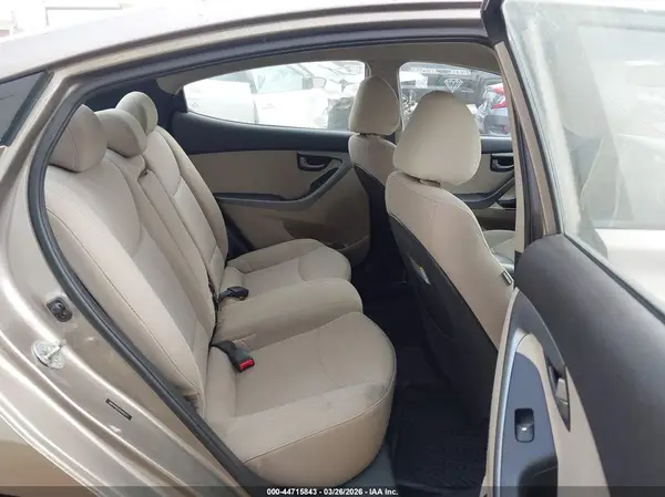 5NPDH4AEXGH695127 2016 HYUNDAI ELANTRA - Image 8