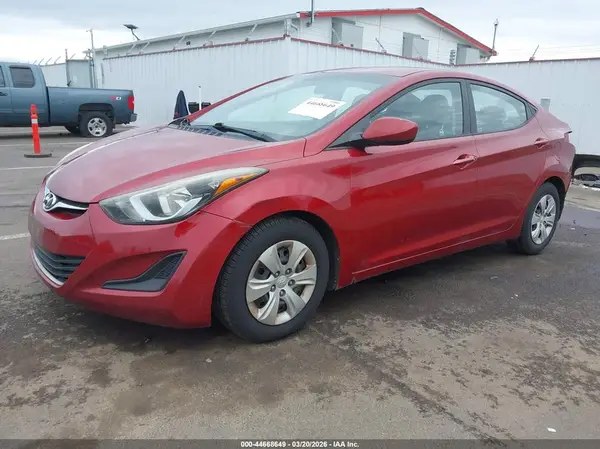 5NPDH4AEXGH695743 2016 HYUNDAI ELANTRA - Image 2