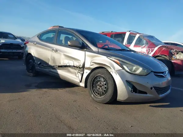 5NPDH4AEXGH696794 2016 HYUNDAI ELANTRA - Image 1