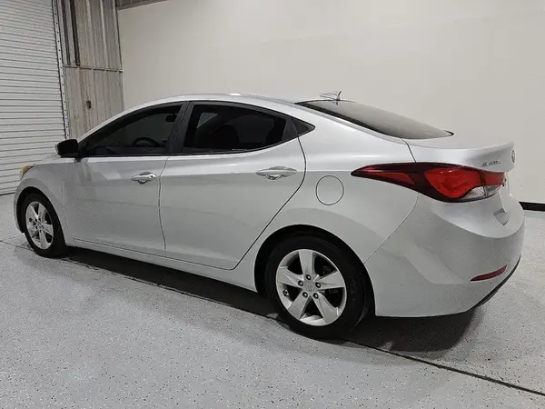 5NPDH4AEXGH696973 2016 HYUNDAI ELANTRA - Image 2