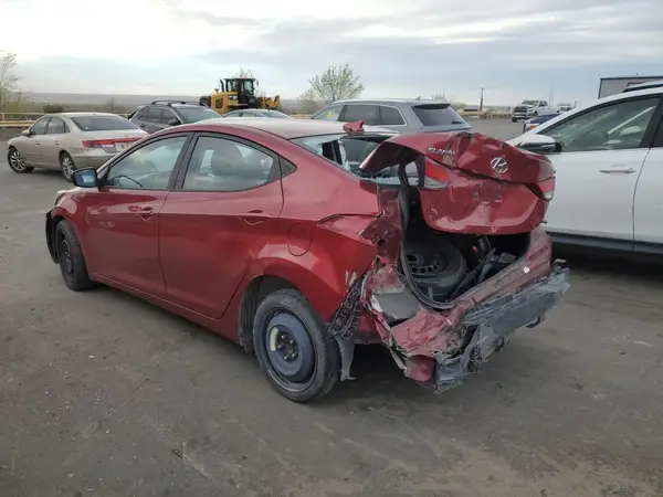 5NPDH4AEXGH699419 2016 HYUNDAI ELANTRA - Image 2
