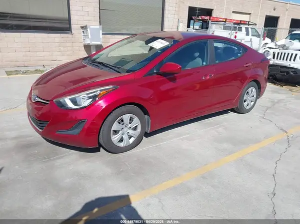 5NPDH4AEXGH700245 2016 HYUNDAI ELANTRA - Image 2