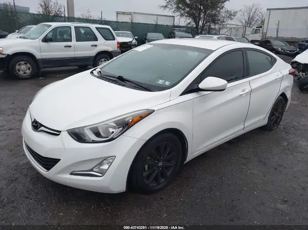 5NPDH4AEXGH703257 2016 HYUNDAI ELANTRA - Image 2