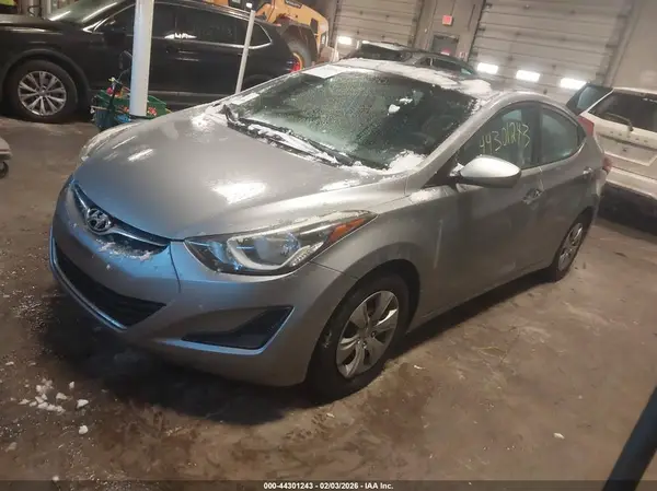 5NPDH4AEXGH703727 2016 HYUNDAI ELANTRA - Image 2