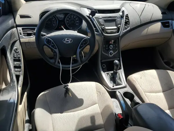 5NPDH4AEXGH703811 2016 HYUNDAI ELANTRA - Image 8