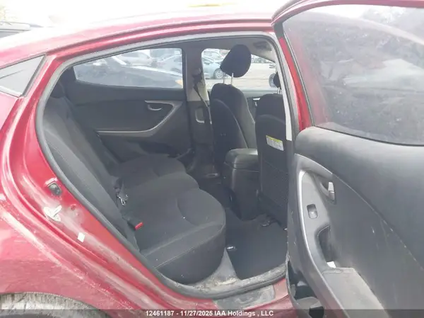 5NPDH4AEXGH705428 2016 HYUNDAI ELANTRA - Image 8