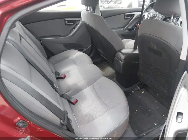 5NPDH4AEXGH705753 2016 HYUNDAI ELANTRA - Image 8