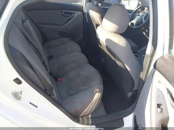 5NPDH4AEXGH706871 2016 HYUNDAI ELANTRA - Image 8