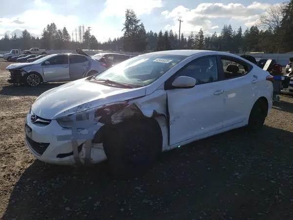5NPDH4AEXGH709494 2016 HYUNDAI ELANTRA - Image 1