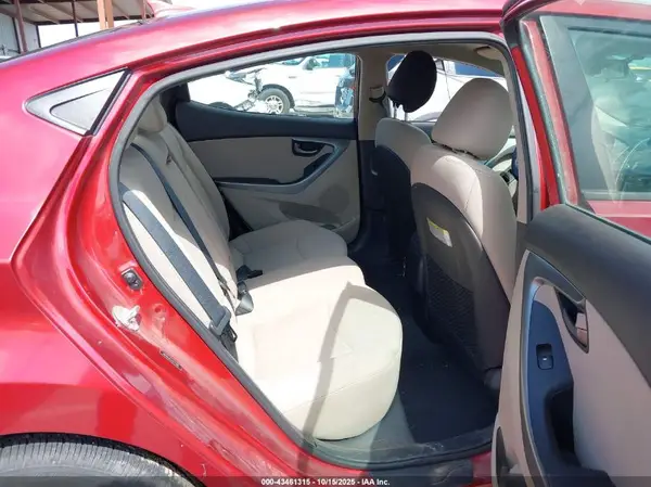 5NPDH4AEXGH713285 2016 HYUNDAI ELANTRA - Image 8