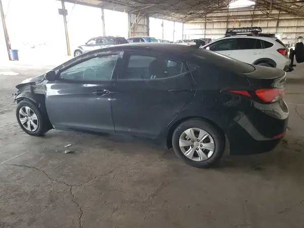 5NPDH4AEXGH713495 2016 HYUNDAI ELANTRA - Image 2