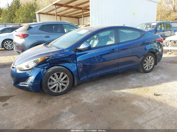 5NPDH4AEXGH713948 2016 HYUNDAI ELANTRA - Image 2