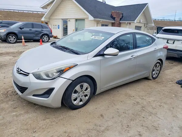 5NPDH4AEXGH714016 2016 HYUNDAI ELANTRA - Image 1