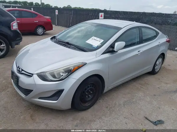 5NPDH4AEXGH717191 2016 HYUNDAI ELANTRA - Image 2