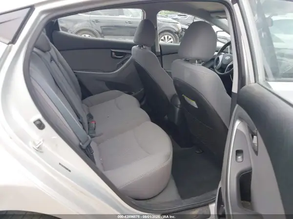 5NPDH4AEXGH717191 2016 HYUNDAI ELANTRA - Image 8