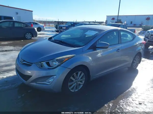 5NPDH4AEXGH718325 2016 HYUNDAI ELANTRA - Image 2