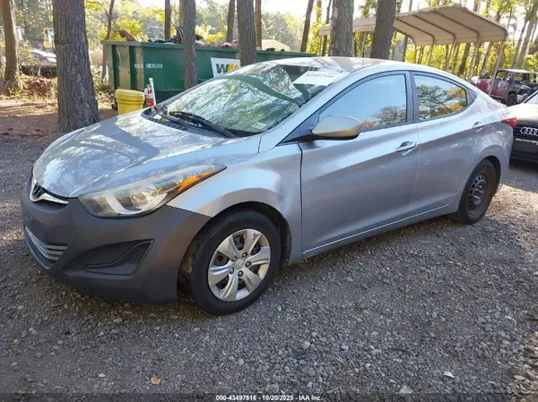 5NPDH4AEXGH719359 2016 HYUNDAI ELANTRA - Image 2