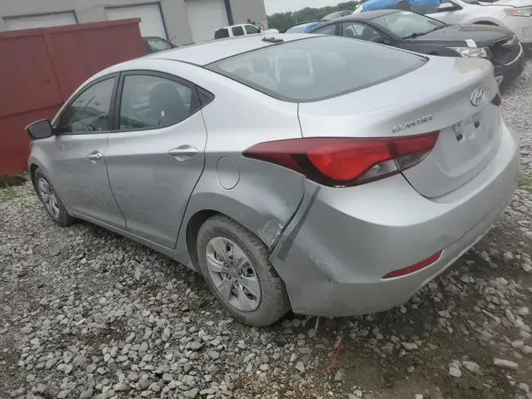5NPDH4AEXGH719961 2016 HYUNDAI ELANTRA - Image 2