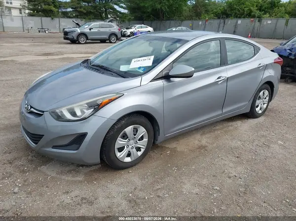5NPDH4AEXGH721824 2016 HYUNDAI ELANTRA - Image 2