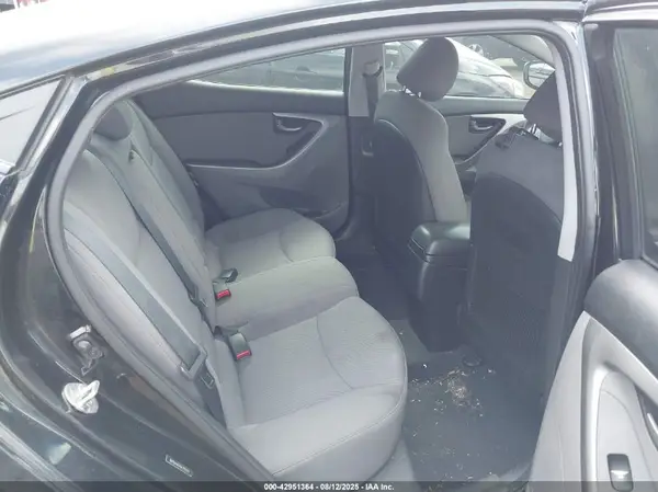 5NPDH4AEXGH722973 2016 HYUNDAI ELANTRA - Image 8
