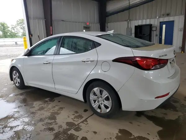 5NPDH4AEXGH724674 2016 HYUNDAI ELANTRA - Image 2