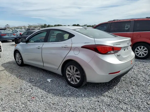 5NPDH4AEXGH724870 2016 HYUNDAI ELANTRA - Image 2