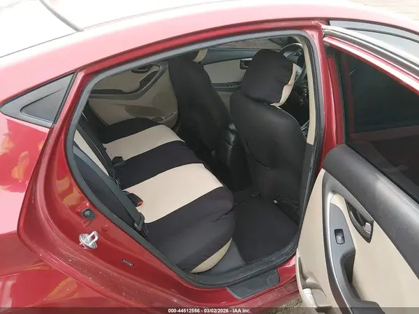 5NPDH4AEXGH726053 2016 HYUNDAI ELANTRA - Image 8