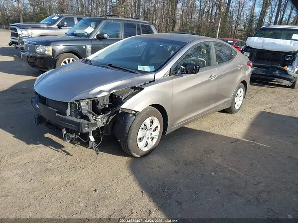 5NPDH4AEXGH726781 2016 HYUNDAI ELANTRA - Image 2