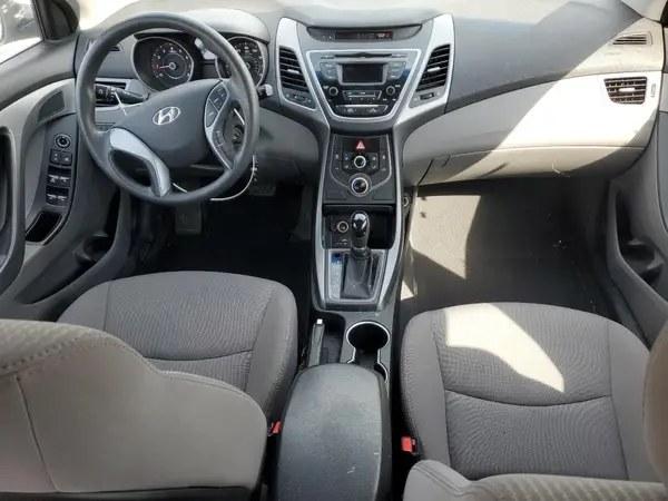 5NPDH4AEXGH726876 2016 HYUNDAI ELANTRA - Image 8