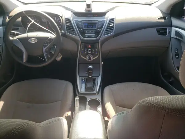 5NPDH4AEXGH727543 2016 HYUNDAI ELANTRA - Image 8