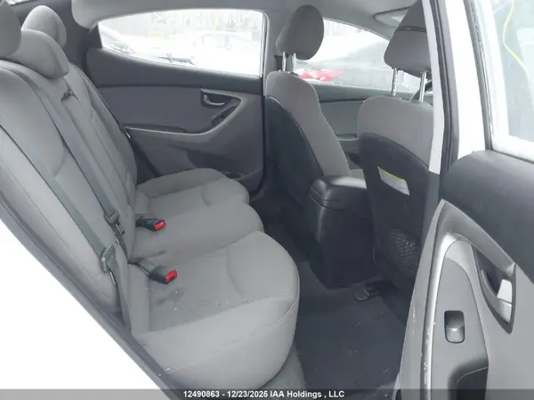 5NPDH4AEXGH728465 2016 HYUNDAI ELANTRA - Image 8