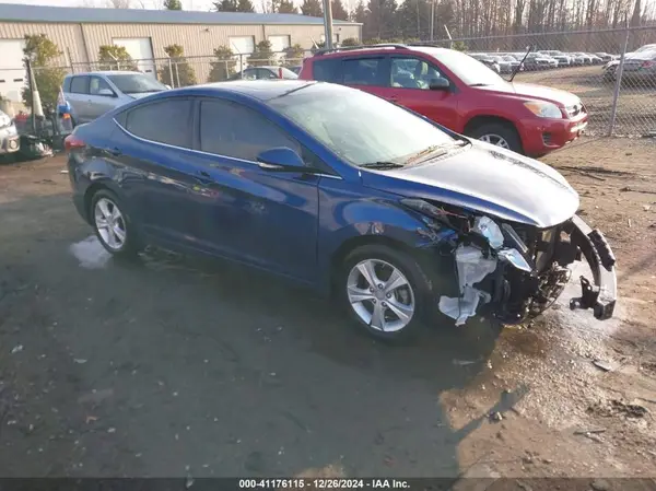 5NPDH4AEXGH729664 2016 HYUNDAI ELANTRA - Image 1