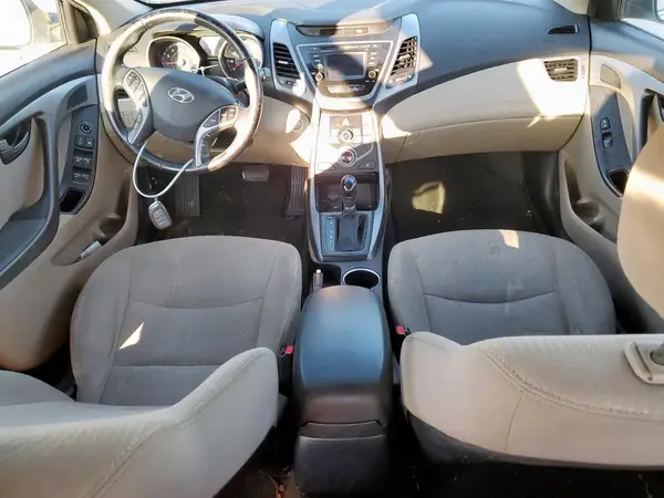 5NPDH4AEXGH733259 2016 HYUNDAI ELANTRA - Image 8