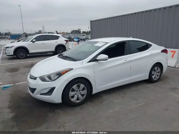 5NPDH4AEXGH735514 2016 HYUNDAI ELANTRA - Image 2