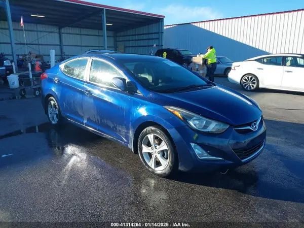 5NPDH4AEXGH735755 2016 HYUNDAI ELANTRA - Image 1