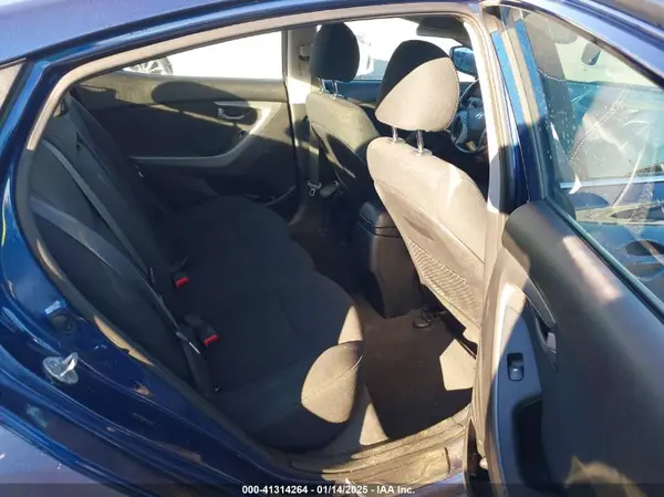 5NPDH4AEXGH735755 2016 HYUNDAI ELANTRA - Image 8