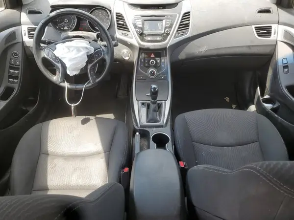 5NPDH4AEXGH737909 2016 HYUNDAI ELANTRA - Image 8