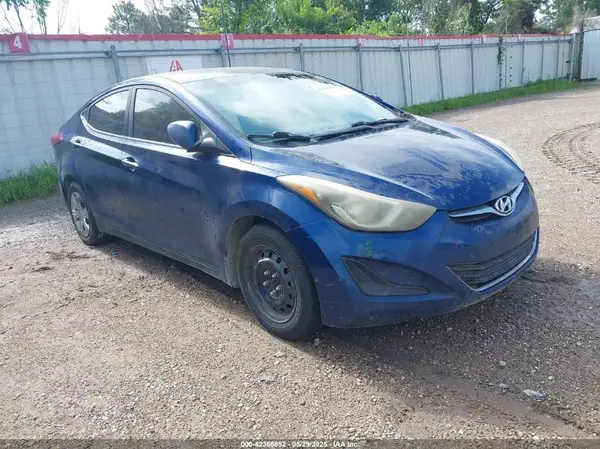 5NPDH4AEXGH738042 2016 HYUNDAI ELANTRA - Image 1
