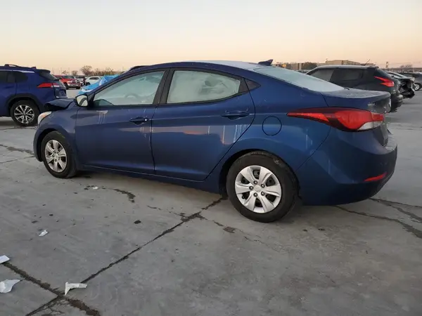 5NPDH4AEXGH738364 2016 HYUNDAI ELANTRA - Image 2