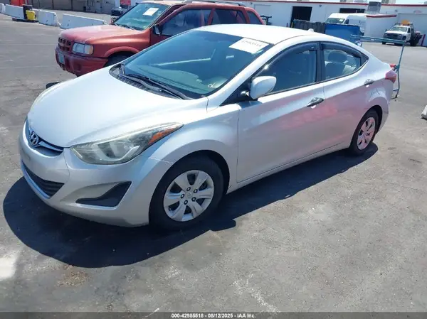 5NPDH4AEXGH738445 2016 HYUNDAI ELANTRA - Image 2