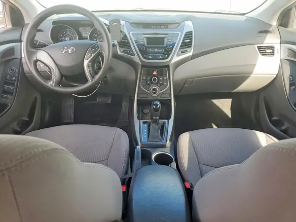 5NPDH4AEXGH739658 2016 HYUNDAI ELANTRA - Image 8