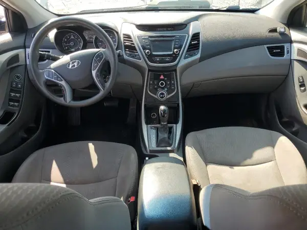 5NPDH4AEXGH742883 2016 HYUNDAI ELANTRA - Image 8