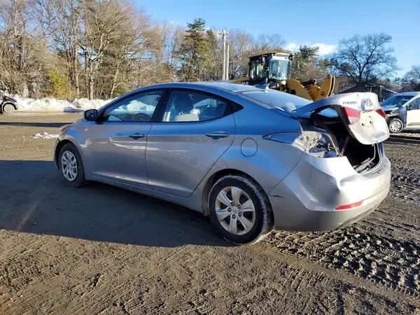 5NPDH4AEXGH745685 2016 HYUNDAI ELANTRA - Image 2