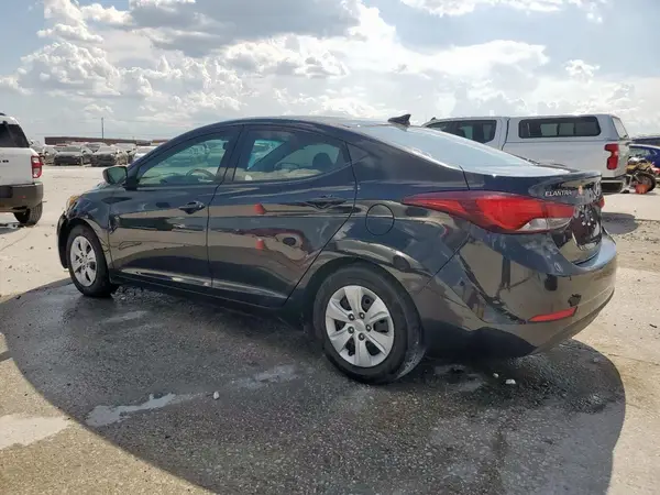 5NPDH4AEXGH748330 2016 HYUNDAI ELANTRA - Image 2