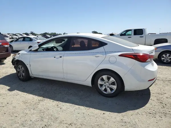 5NPDH4AEXGH748960 2016 HYUNDAI ELANTRA - Image 2