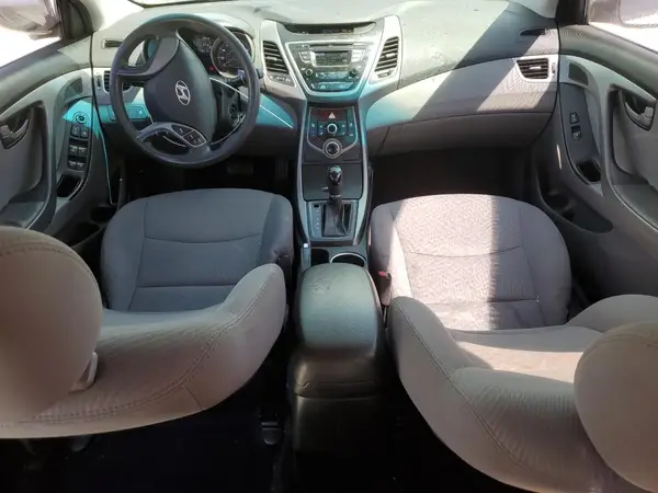 5NPDH4AEXGH748960 2016 HYUNDAI ELANTRA - Image 8