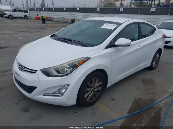 5NPDH4AEXGH749297 2016 HYUNDAI ELANTRA - Image 2