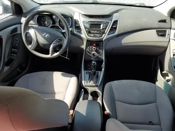 5NPDH4AEXGH751163 2016 HYUNDAI ELANTRA - Image 8