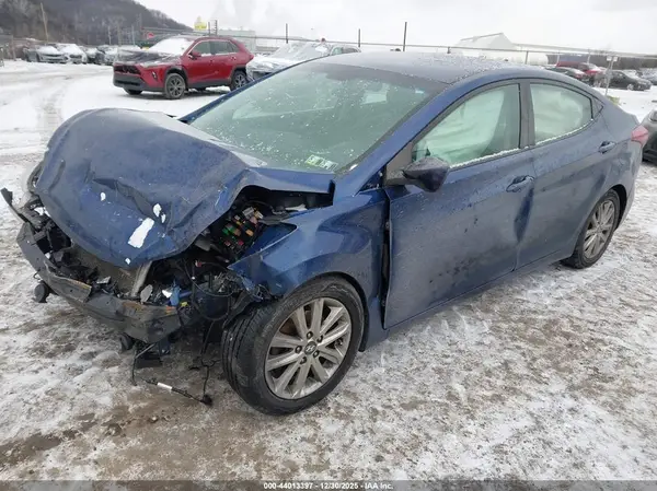 5NPDH4AEXGH752247 2016 HYUNDAI ELANTRA - Image 2