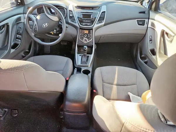 5NPDH4AEXGH755259 2016 HYUNDAI ELANTRA - Image 8